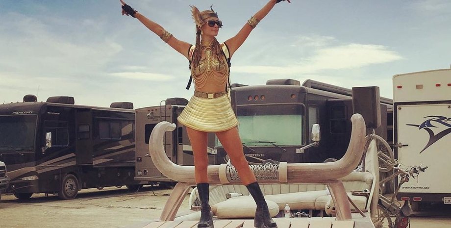 Фото: Instagram parishilton