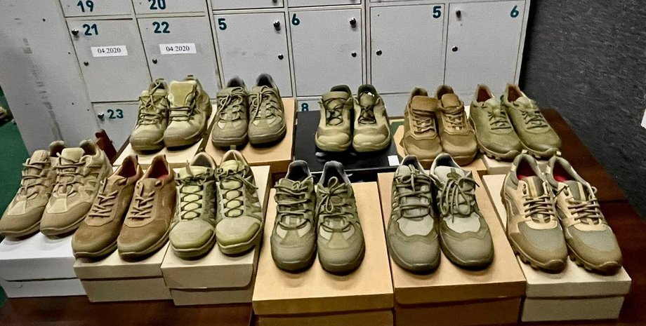 Кроссовки, обувь, тактические кроссовки, форма для ВСУ, украинские военные, Минобороны Украины