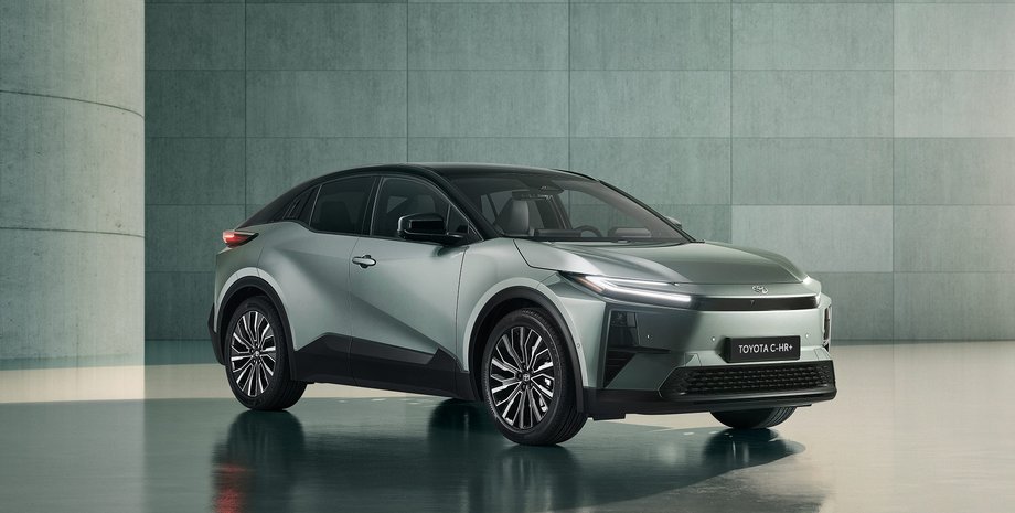 кроссовер Toyota C-HR+