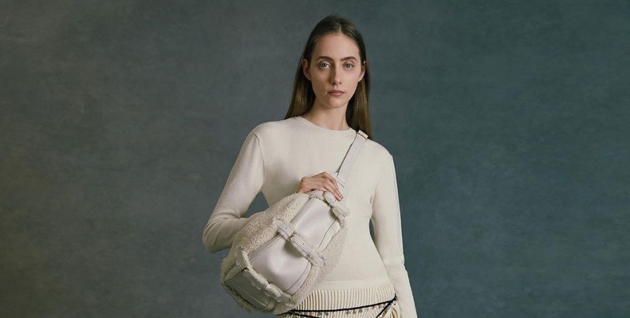 модна сумка, біла сумка, тренд сезону, тренд 2022, тренди осені, жіноча сумка