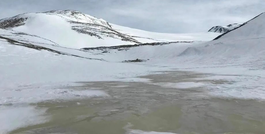 озеро энигма, антарктида озеро, озеро в антарктиде