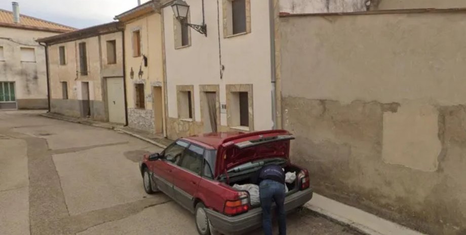 Google Maps Street View, убийство, мужчина спрятал тело, Google Maps, не заметил камеру, убийство в Испании, убийство годичной давности