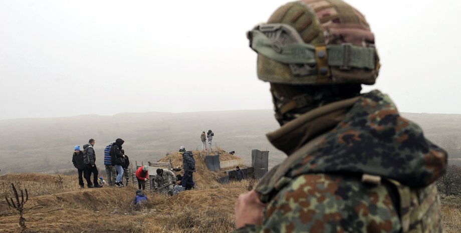 украинские военные, волонтеры, Азовское море, Мариуполь, вторжение России