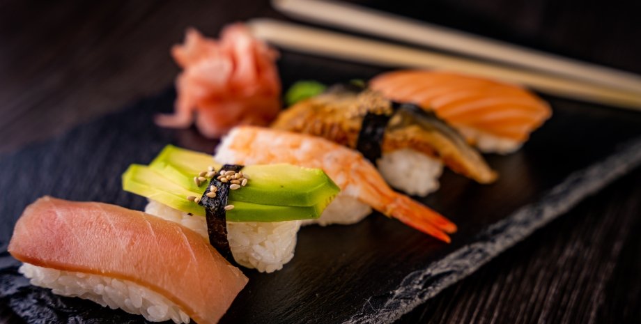 Употребление сырой рыбы несет потенциальные риски суши, сырая рыба, здоровье