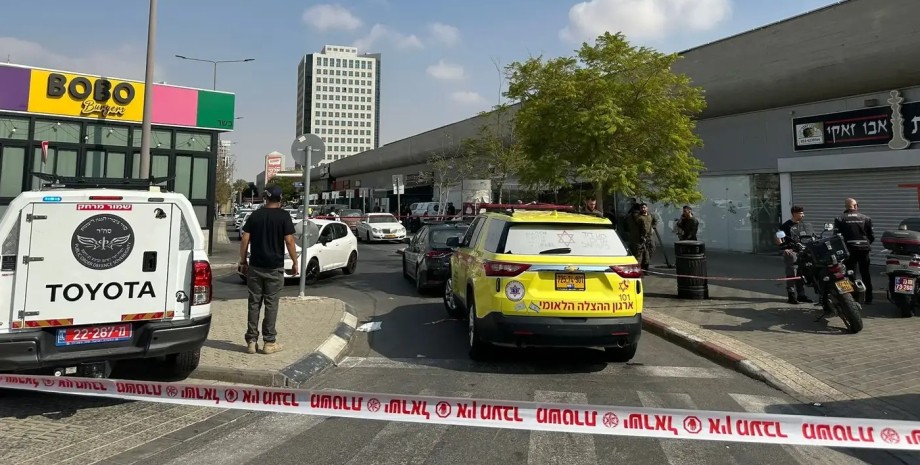 Теракт в Беэр-Шеве Теракт в Беэр-Шеве, израиль, теракт в израиле