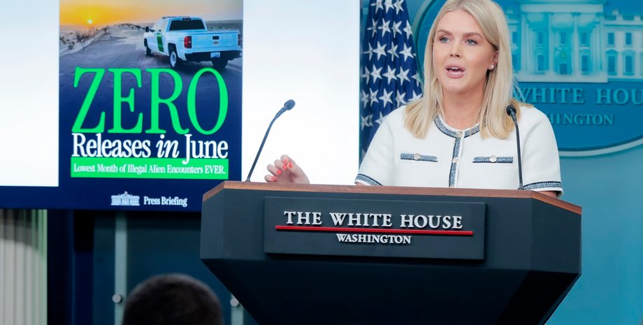 Кэролайн Левитт, Белый дом, пресс-конференция