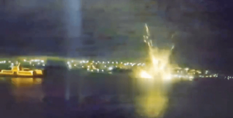 Вибух, атака, Севастополь, Крим, бухта, дрон, безпілотник, обстріл