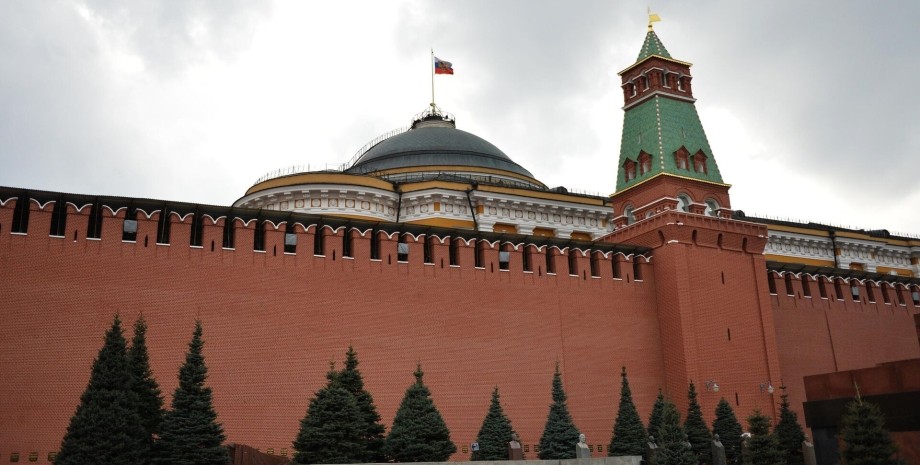Кремль , Атака БПЛА, атака на Кремль, Купол Сената , Сенатская башня