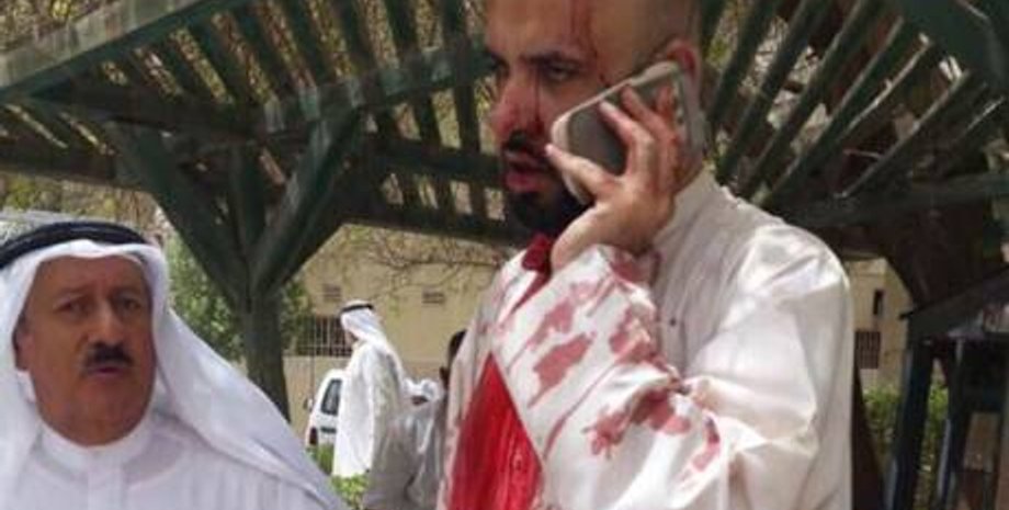 Последствия теракта в Кувейте / Фото: AP