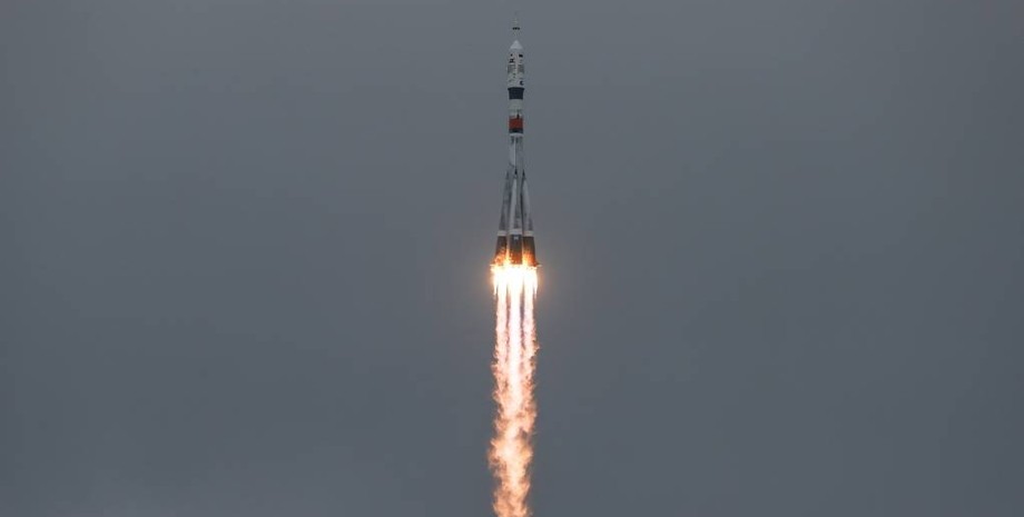 ракета-носитель среднего класса "Союз-2.1а", разведывательный спутник, "Барс-М", космодром Плесецк