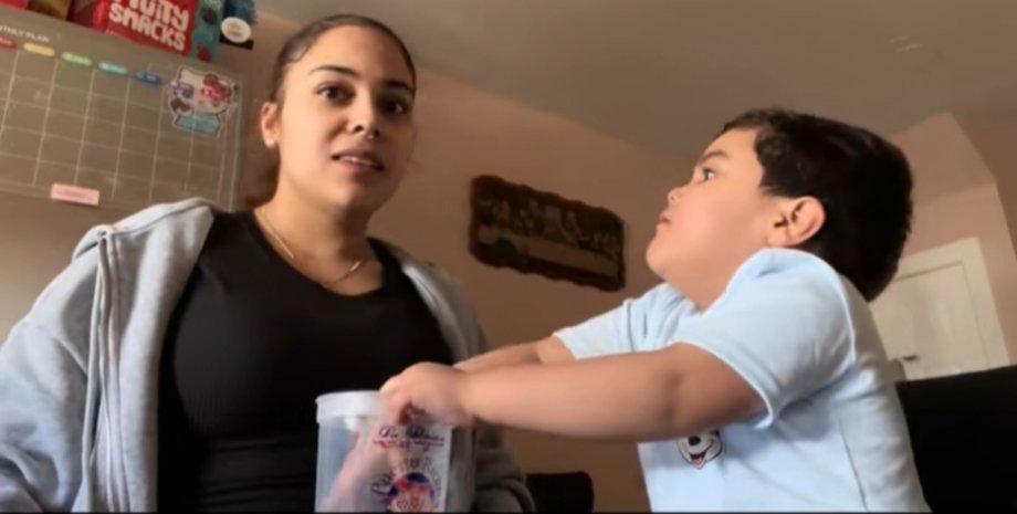 Мелені Сото з п'ятирічним сином у момент, коли він уперше заговорив