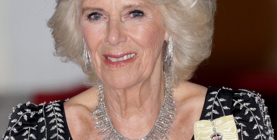 Королева-консорт Камілла, камілла паркер-боулз, візит короля карла ІІІ до німеччини, кольє єлизавети ІІ