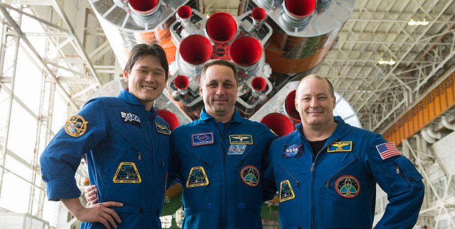 Норишиге Канаи, Антон Шкаплеров и Скотт Тингл / Фото: NASA