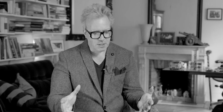 Виктор Антонов