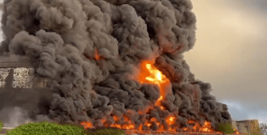 новости крыма, взрывы в севастополе, очереди на крымском мосту