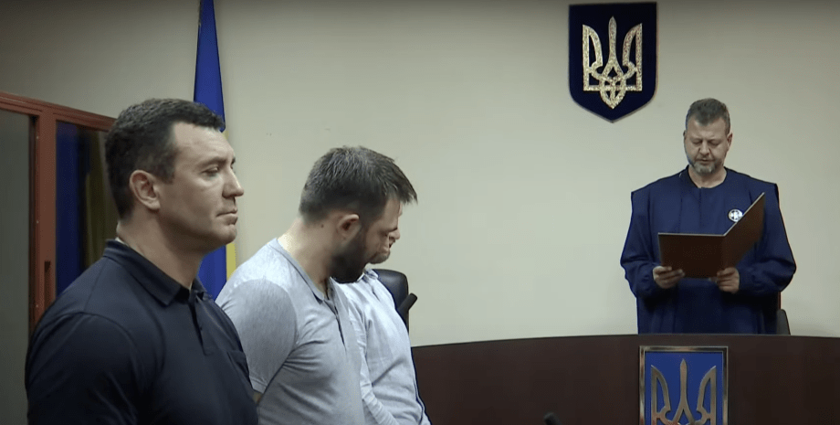 Zástupce lidu Mykola Tishchenko byl ve středu skandálu poté, co se jeho stráže v...
