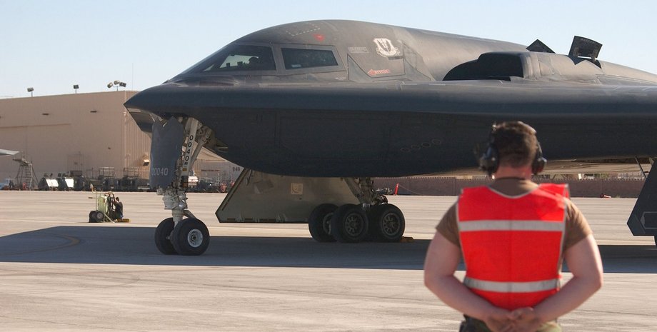 B-2 Spirit, бомбардувальник B-2 Spirit