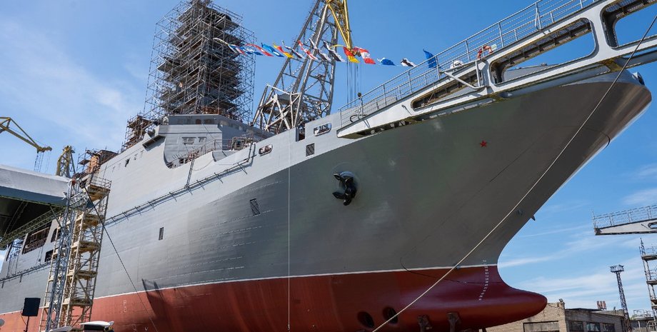 корабель Володимир Андрєєв