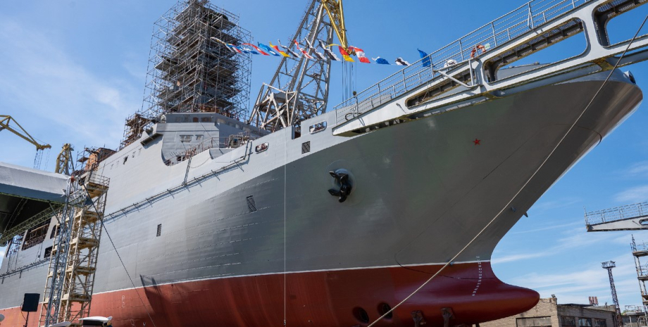 корабль Владимир Андреев