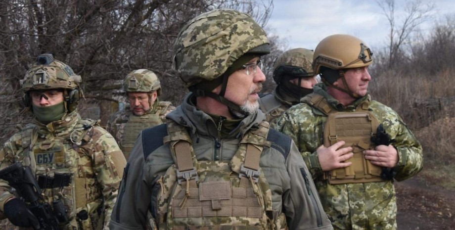різьбярів ситуація на донбасі, олексій різьбярів, міністр оборони, різьбярів україна