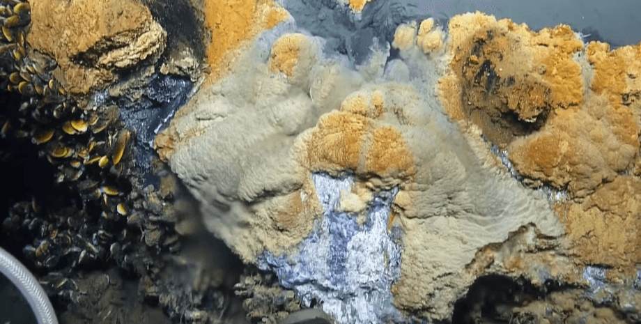 Джакузи отчаяния, озеро, отложения, фото