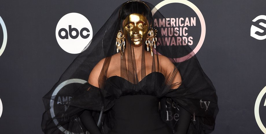 Карди Би, клевета на карди би, ложь, мысли о самоубийстве, суд