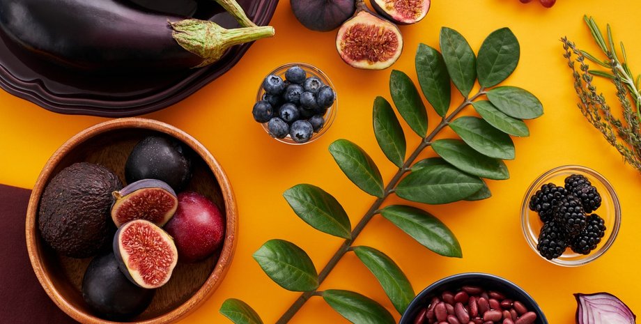 суперфуды, пищевые добавки, продукты для мозга, здоровая еда, баклажаны, инжир, ежевика, черника