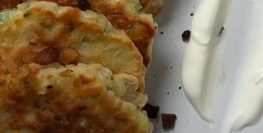 оладьи, блинчики оладьи, блинчики, луковые оладьи