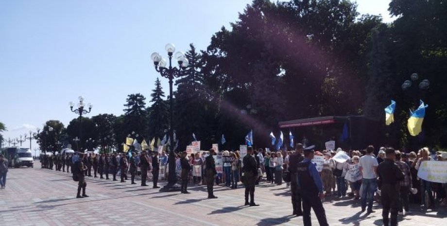 Митинги под Верховной Радой / Фото: "РБК-Украина"