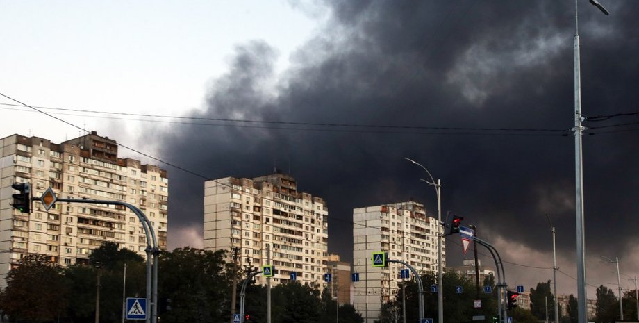 Обстріл України ракетами та шахедами