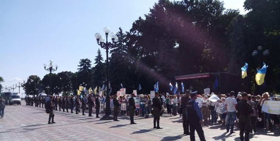 Митинги под Верховной Радой / Фото: "РБК-Украина"