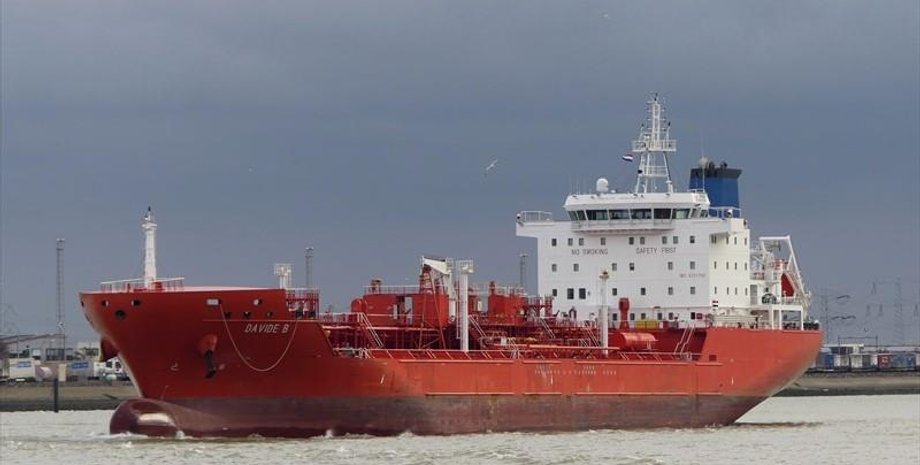 Танкер Davide B