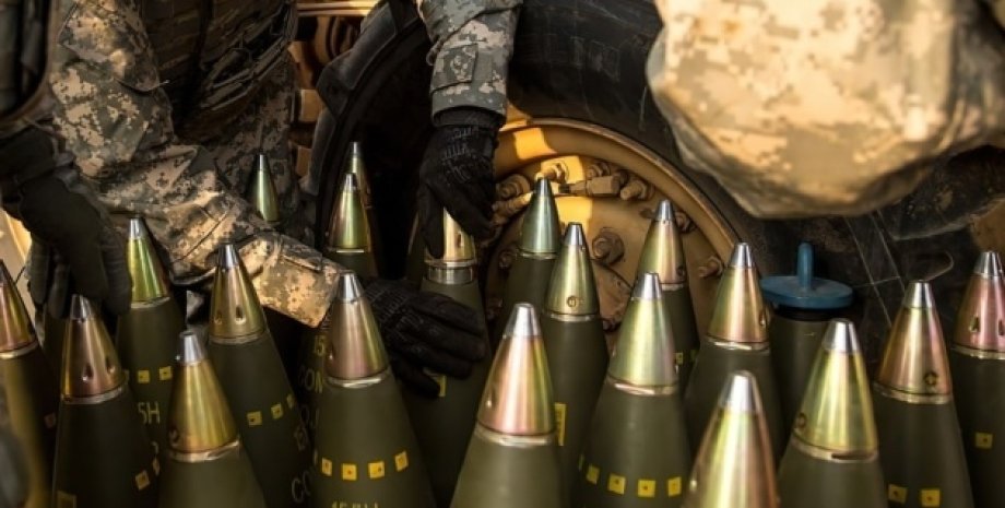 Rheinmetall: Ми можемо дати Україні стільки снарядів, скільки потрібно, не вистачає замовлень ЄС