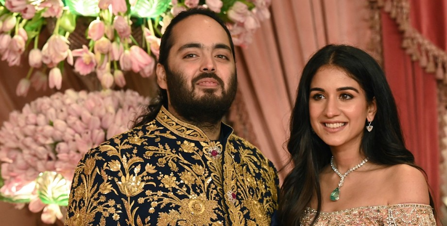 Анант Амбани и Радика Мерчант Анант Амбани и Радика Мерчант, индийские миллиардеры, свадьба Амбани, мукеш Амбани, свадьба в Мумбаи