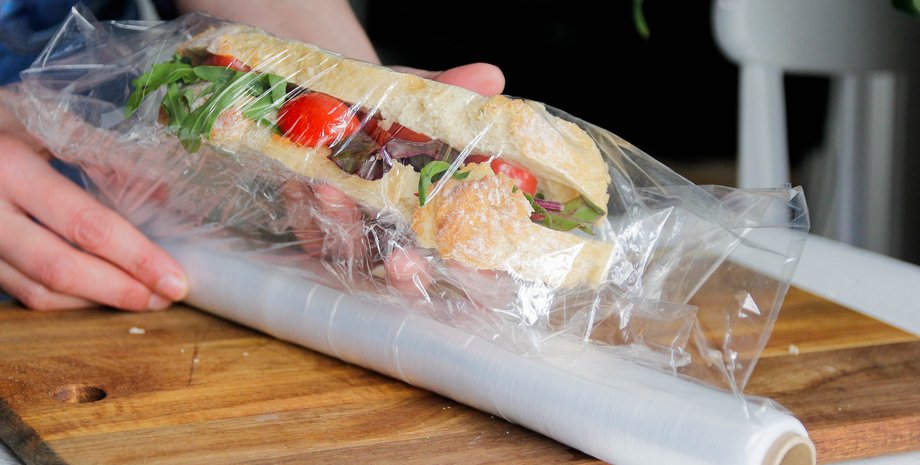 Хранить продукты лучше в стеклянной емкости