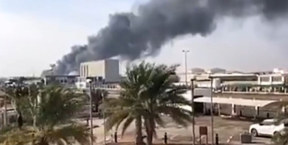 Абу-Даби пожар