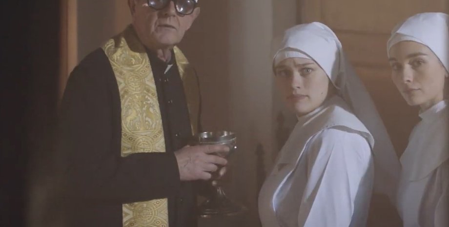 рекламный видеоролик, реклама Италия, оригинальная реклама, неожиданная реклама, реклама чипсов Италия, реклама чипсов католицизм