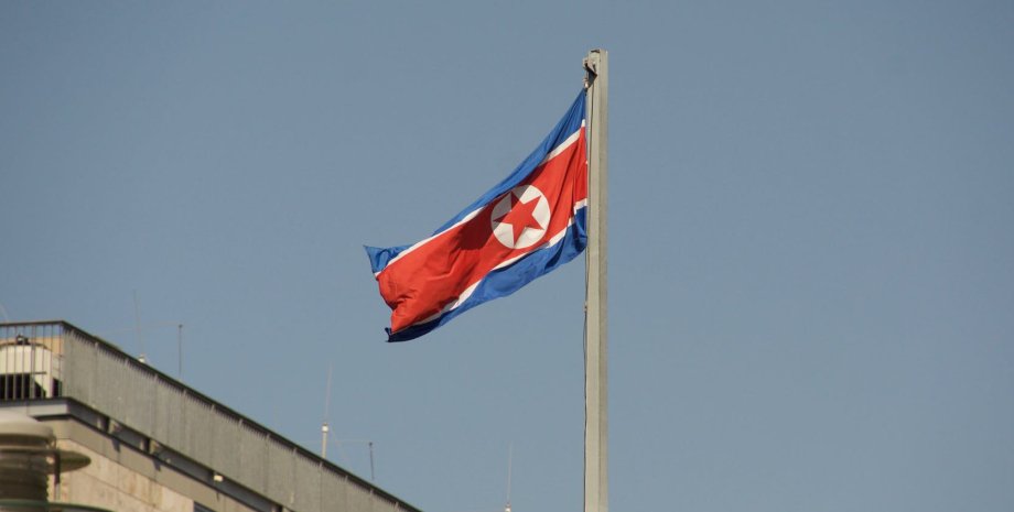 Флаг КНДР, фото