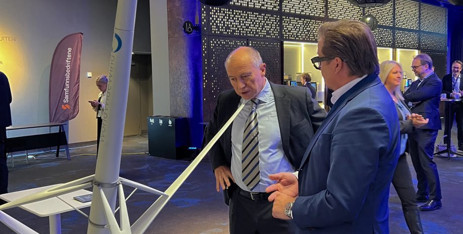 Ветряная турбина, ветрогенератор, WWW, World Wide Wind, фото