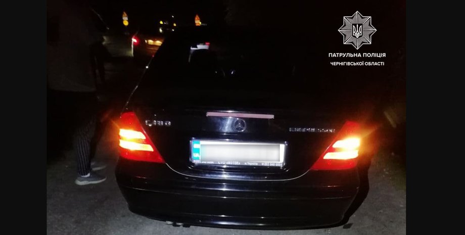автомобиль,  мерседес, мошенники, чернигов, фото
