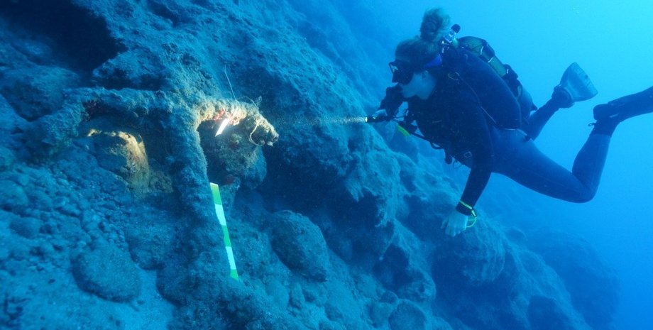 Археология, морская археология, дайвер, затонувшие корабли