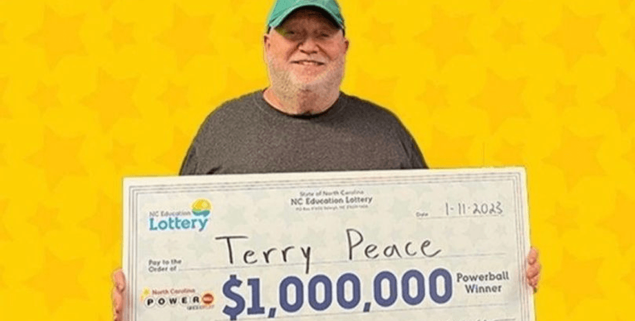 Лотерея, приз, джекпот, деньги, выиграл в лотерею, выиграл миллион, лотерейный билет, сорвал джекпот, потерял билет,