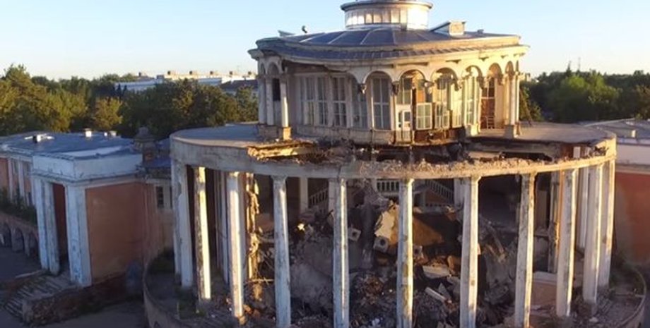 Скриншот видео