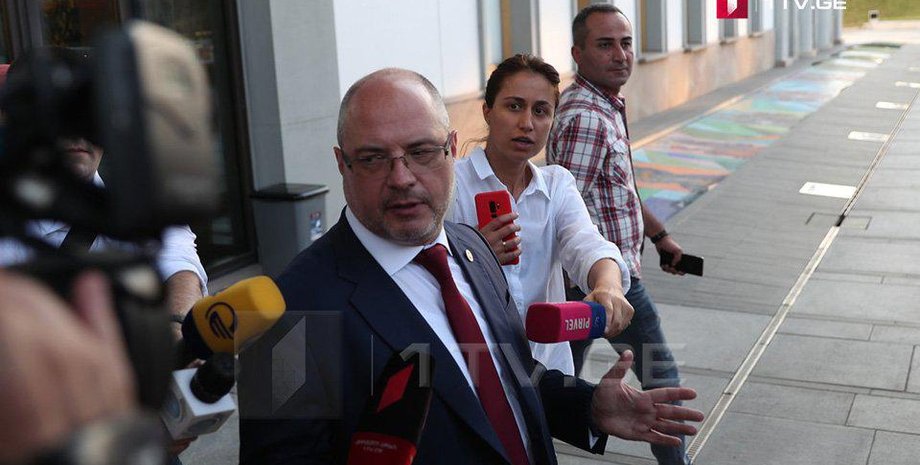 Фото:  Кавказский узел