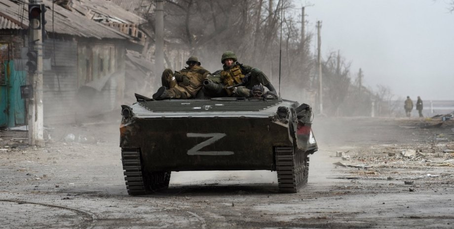 Росія будує масштабні комплекси для зберігання трупів військових, ліквідованих в Україні