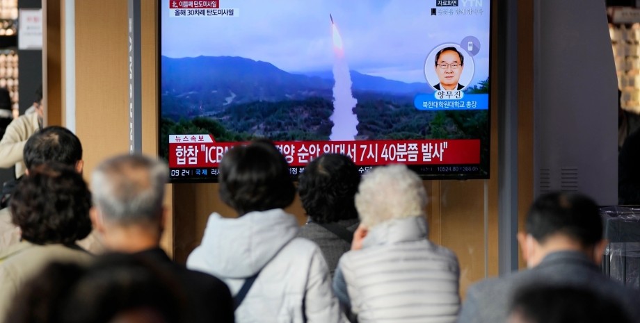ракетные испытания КНДР, ракеты Северной Кореи, учения в КНДР, репетиция войны с США, запуск ракет