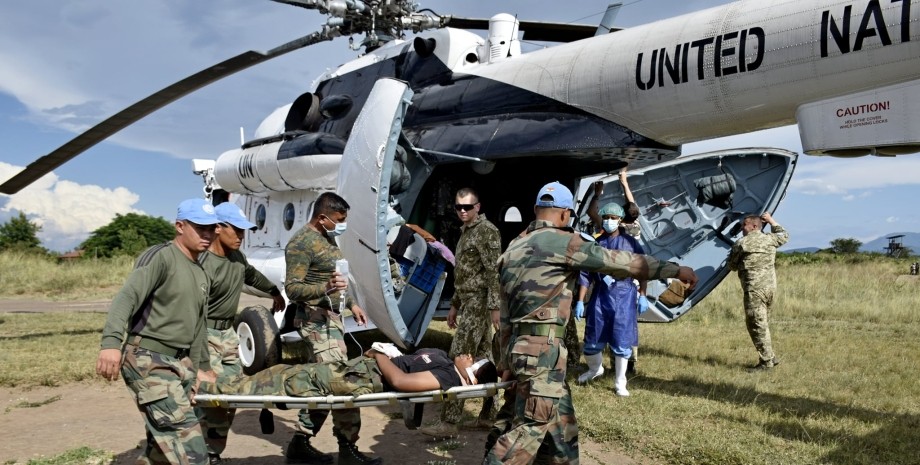 Миротворцы, Конго, Малави, Раненые, ДТП, Аэродром, Военный госпиталь, Украинские миротворцы