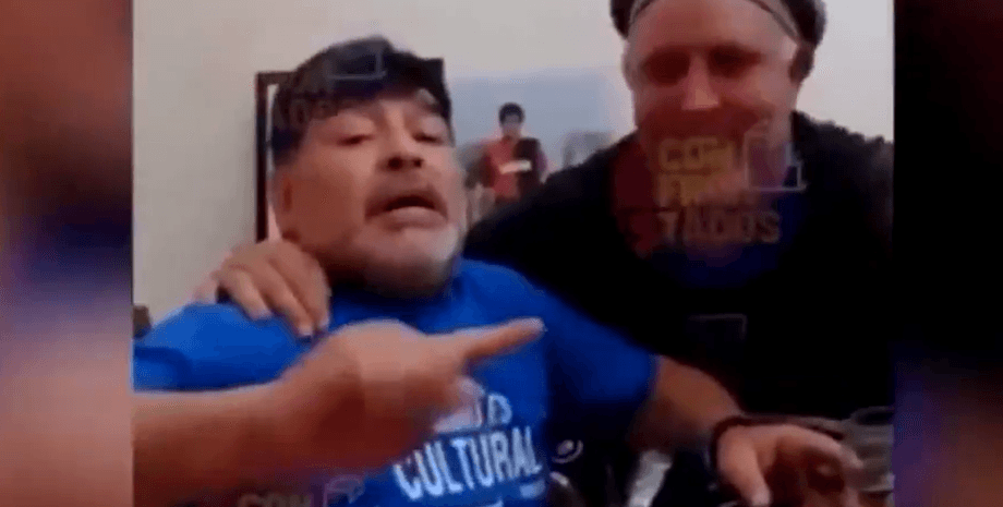 Марадона с сигарой и алкоголем перед операцией на мозгу, Марадона тусовка, Марадона празднует, Марадона Умер