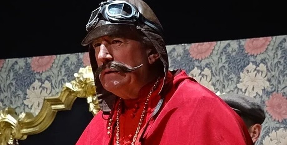 Терри Джонс в роли кардинала Бигглза. Фото: wikiwand