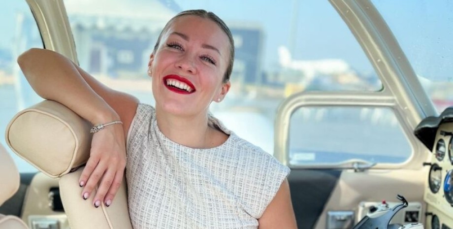 Барбара Бачильєрі, стюардеса, блогерка, Барбара Бачильєрі, стюардеса, блогер, поради стюардеси, одяг, дрескод, TikTok